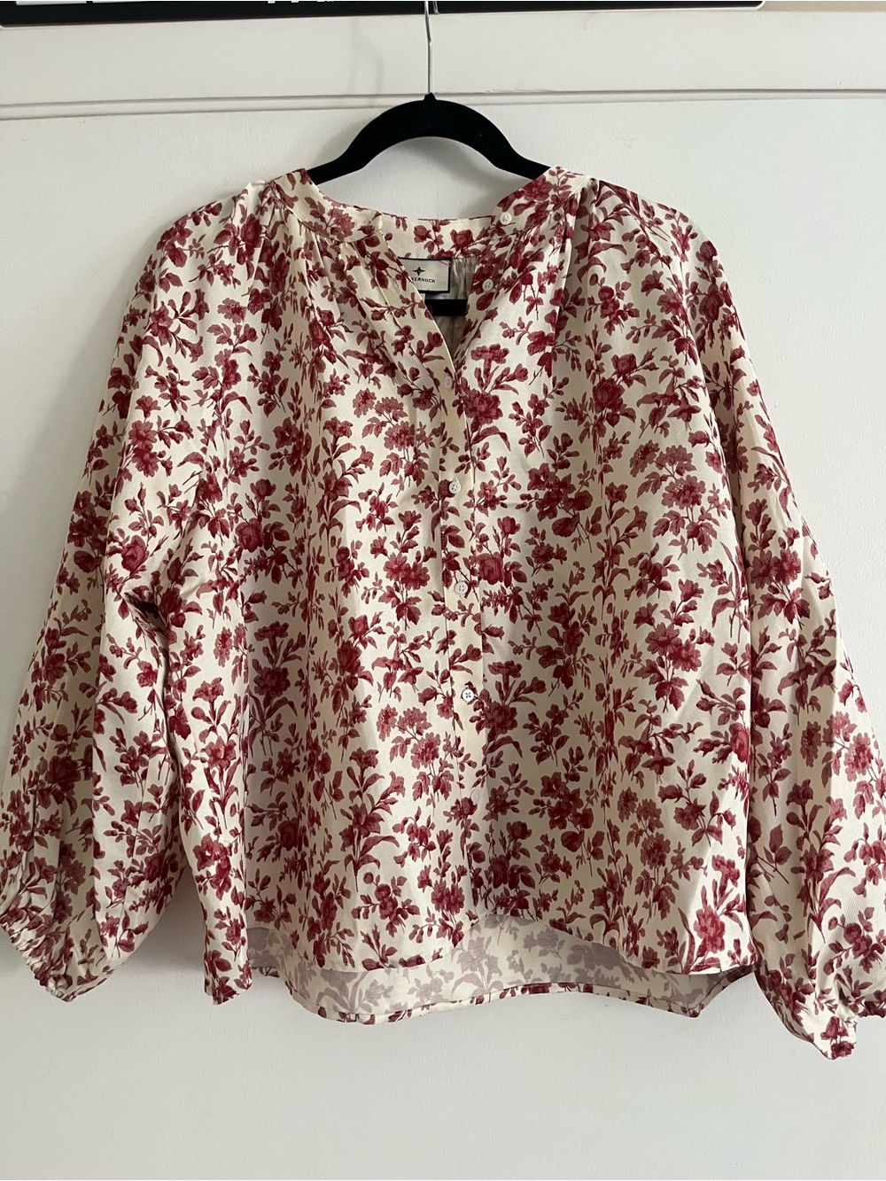 NWT tuckernuck sawyer pomegranate blouse - Picture 4 of 5